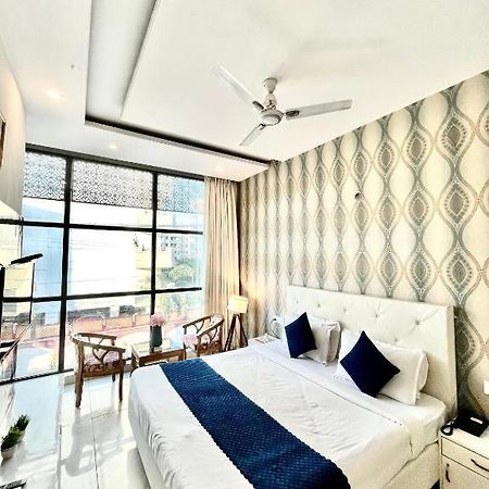 Hotel Hollywood Zirakpur Exteriér fotografie