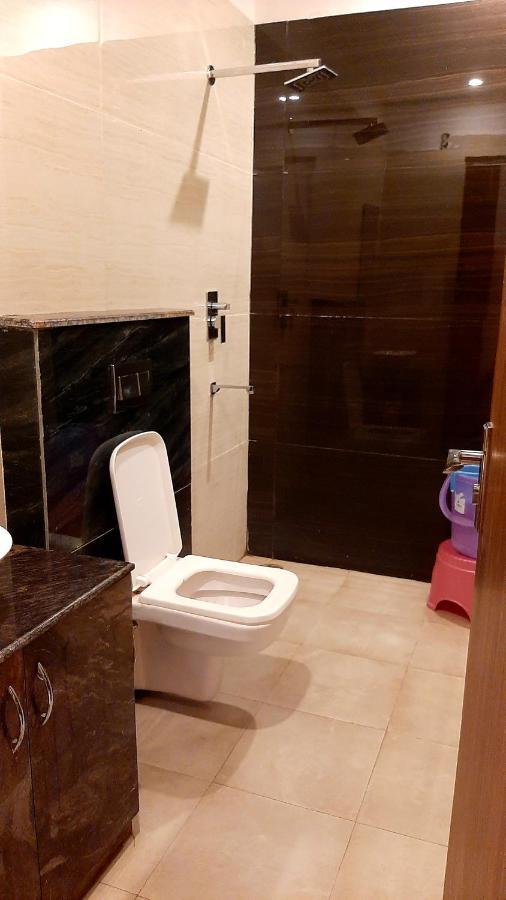 Hotel Hollywood Zirakpur Exteriér fotografie