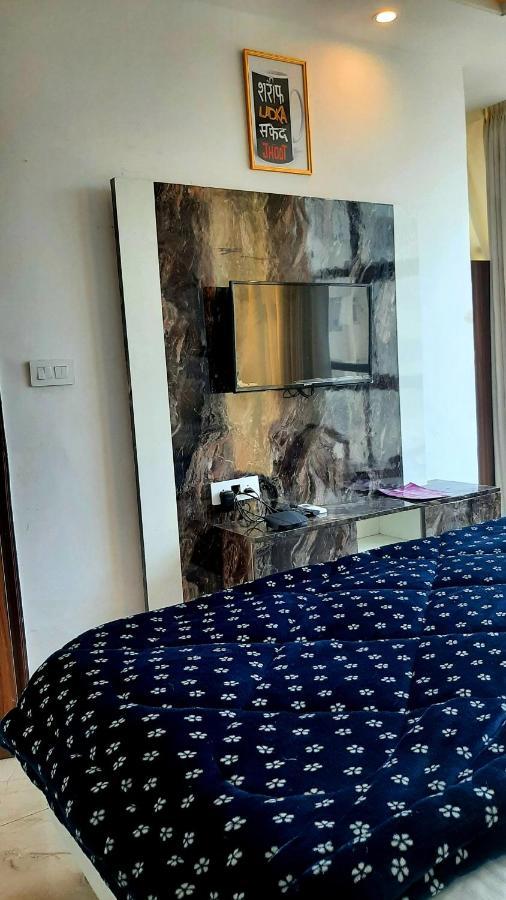 Hotel Hollywood Zirakpur Exteriér fotografie