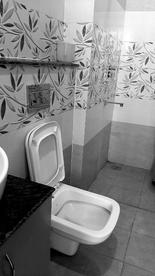 Hotel Hollywood Zirakpur Exteriér fotografie