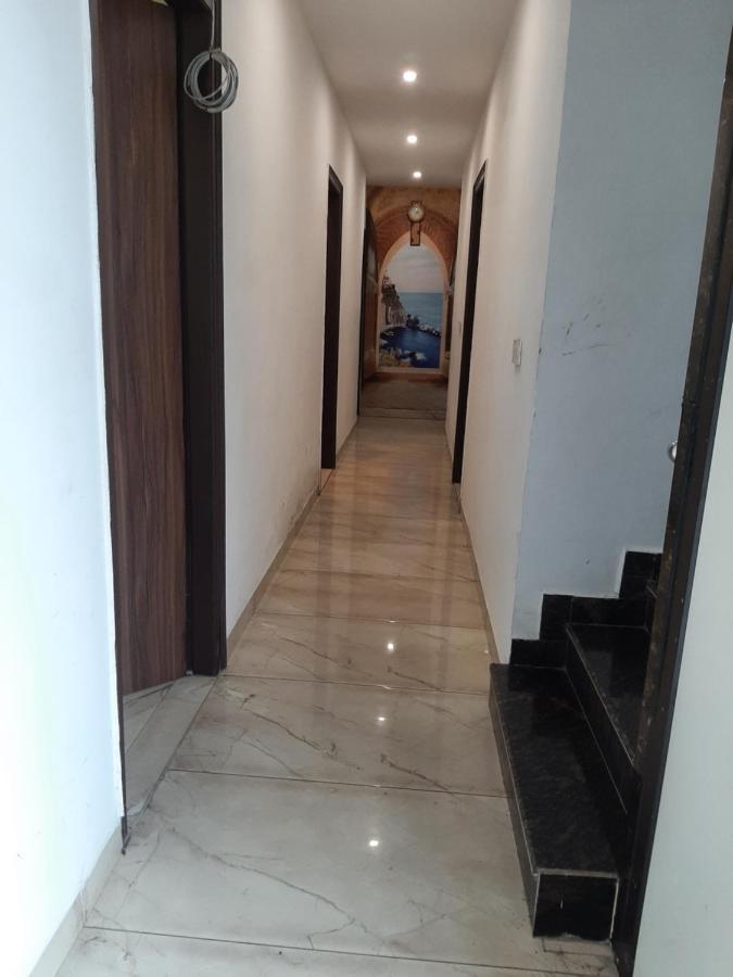 Hotel Hollywood Zirakpur Exteriér fotografie